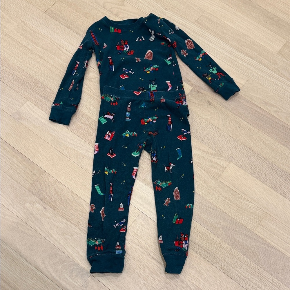 Indigo pyjama set size 4